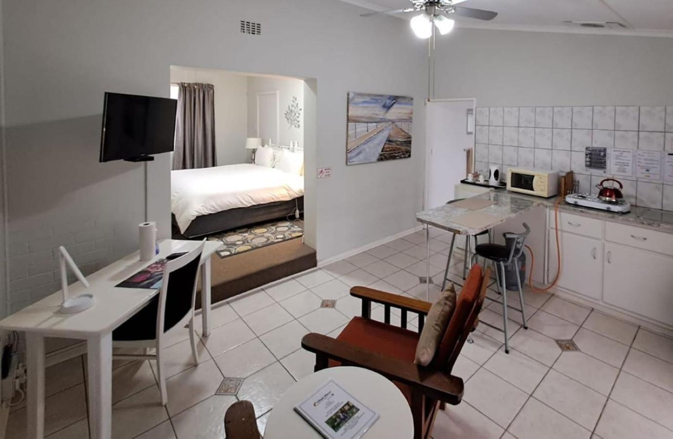 Chez Nous Bed And Breakfast & Self Catering Dundee Bagian luar foto