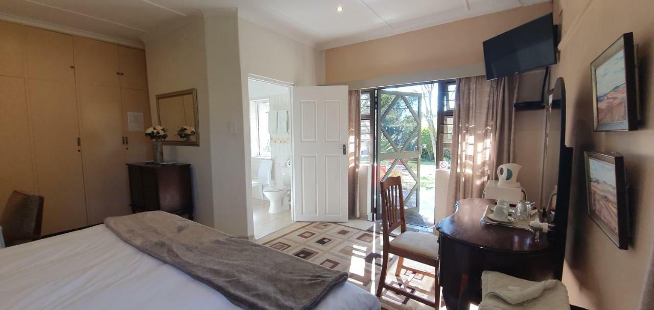 Chez Nous Bed And Breakfast & Self Catering Dundee Bagian luar foto